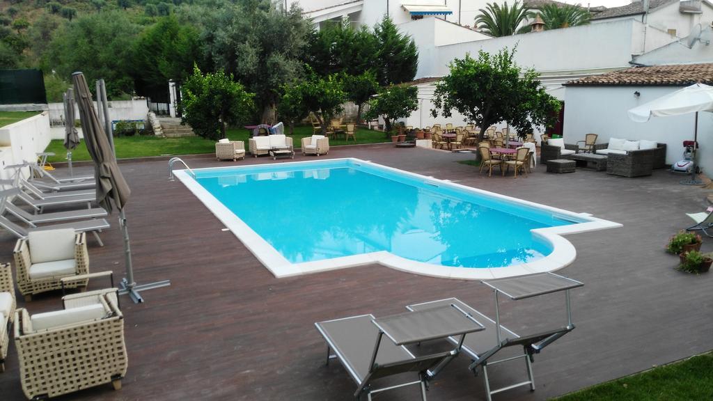 Agriturismo Malena Amica Ngoại thất bức ảnh