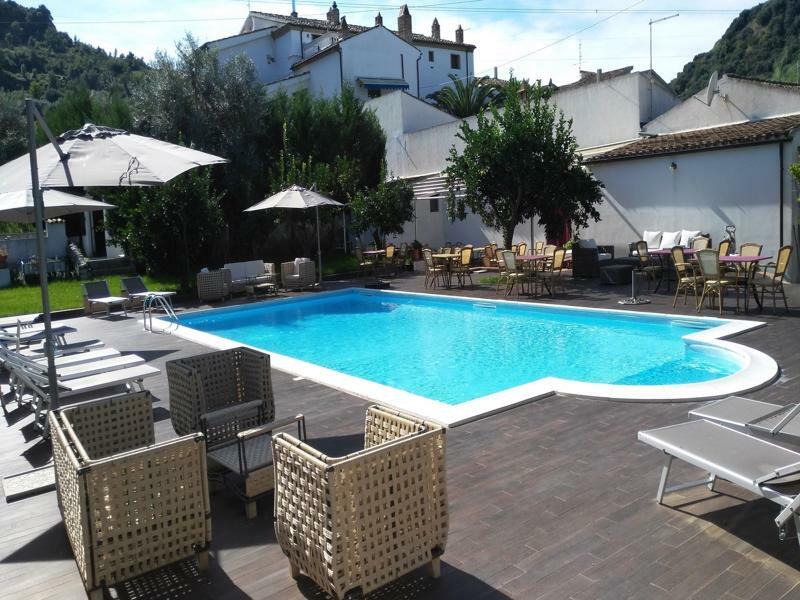Agriturismo Malena Amica Ngoại thất bức ảnh
